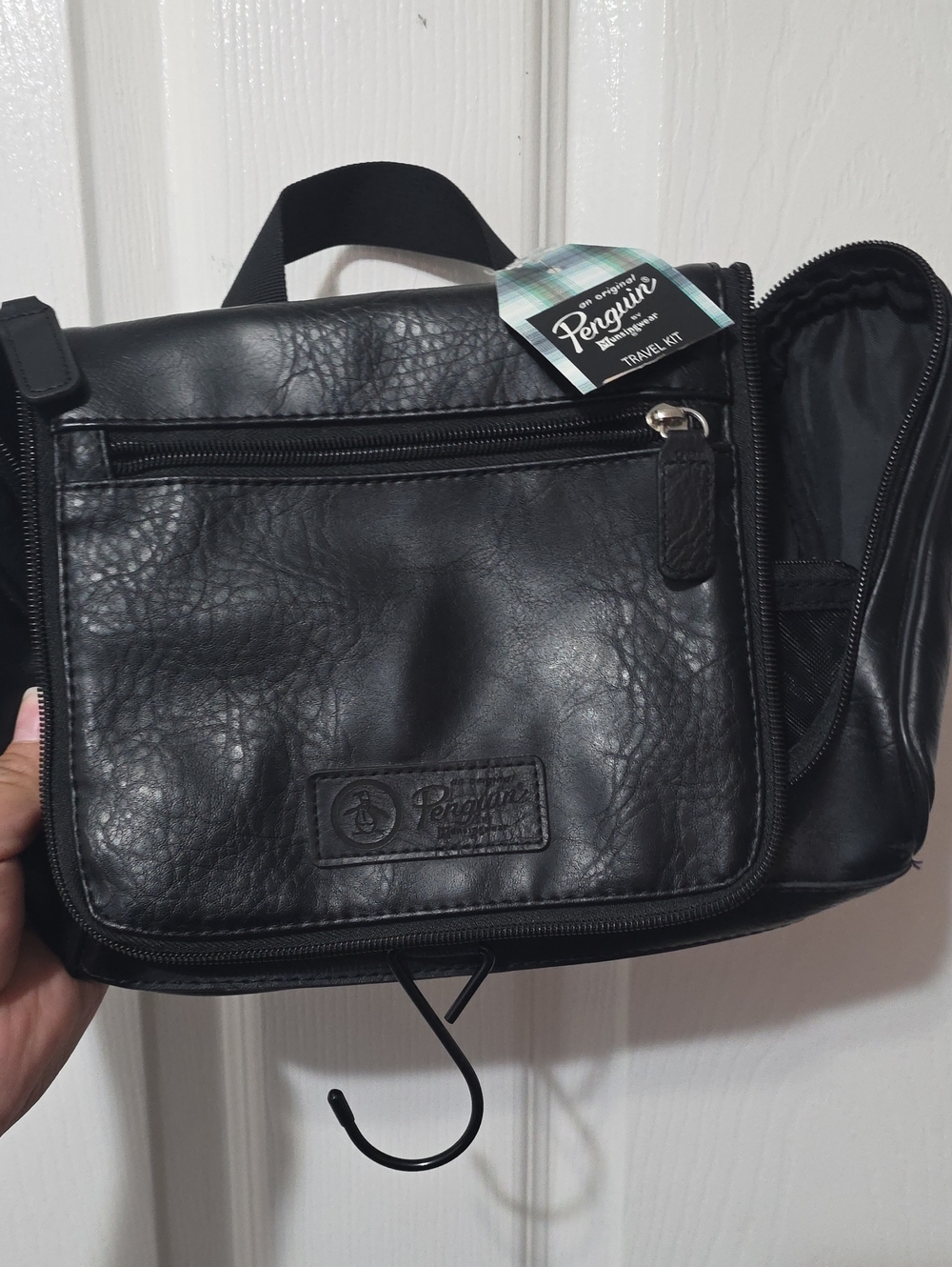 Original Penguin Black Hanging Toiletry Kit